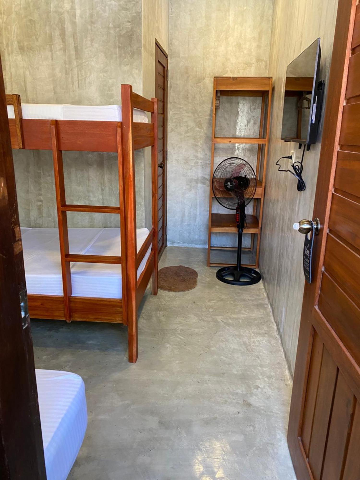 Rl Harbor Inn Annex El Nido Bagian luar foto